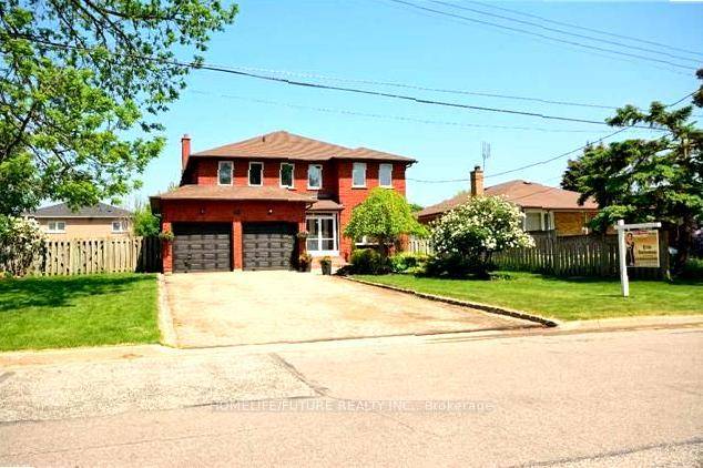 Bright Spacious 3 Bedroom Basement Features A Renovated Full Bathroom And Large Kitchen With A Cozy Breakfast Area.