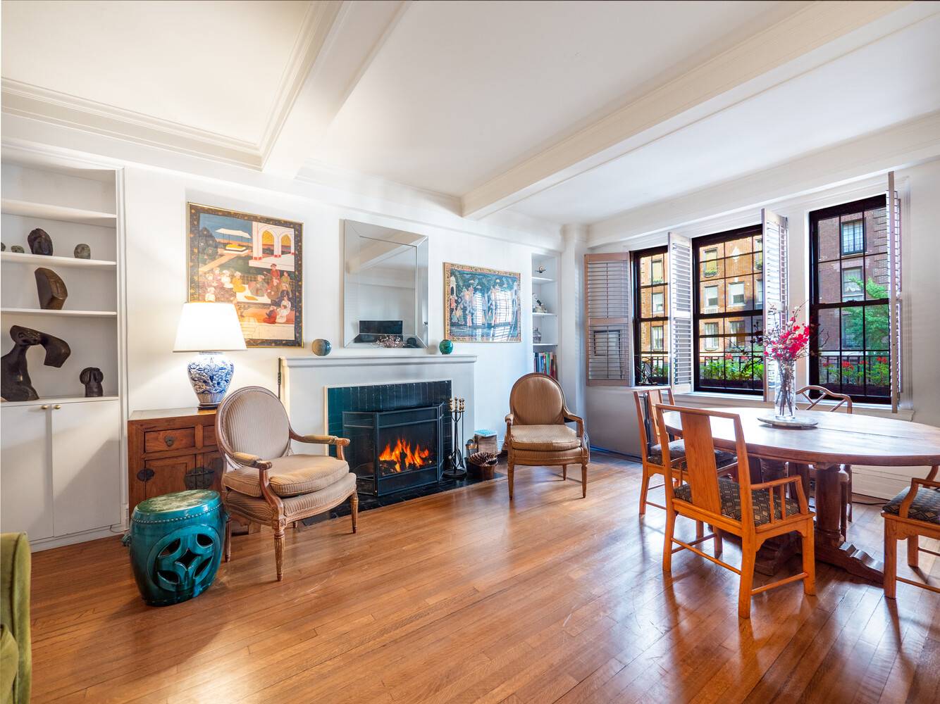 UNIQUE OPPORTUNITY TO OWN A BEAUTIFUL, CLASSIC 2 BED 2 BATH PREWAR CONDO in the SUTTON PLACE NEIGHBORHOOD OVERLOOKING 57TH ST.