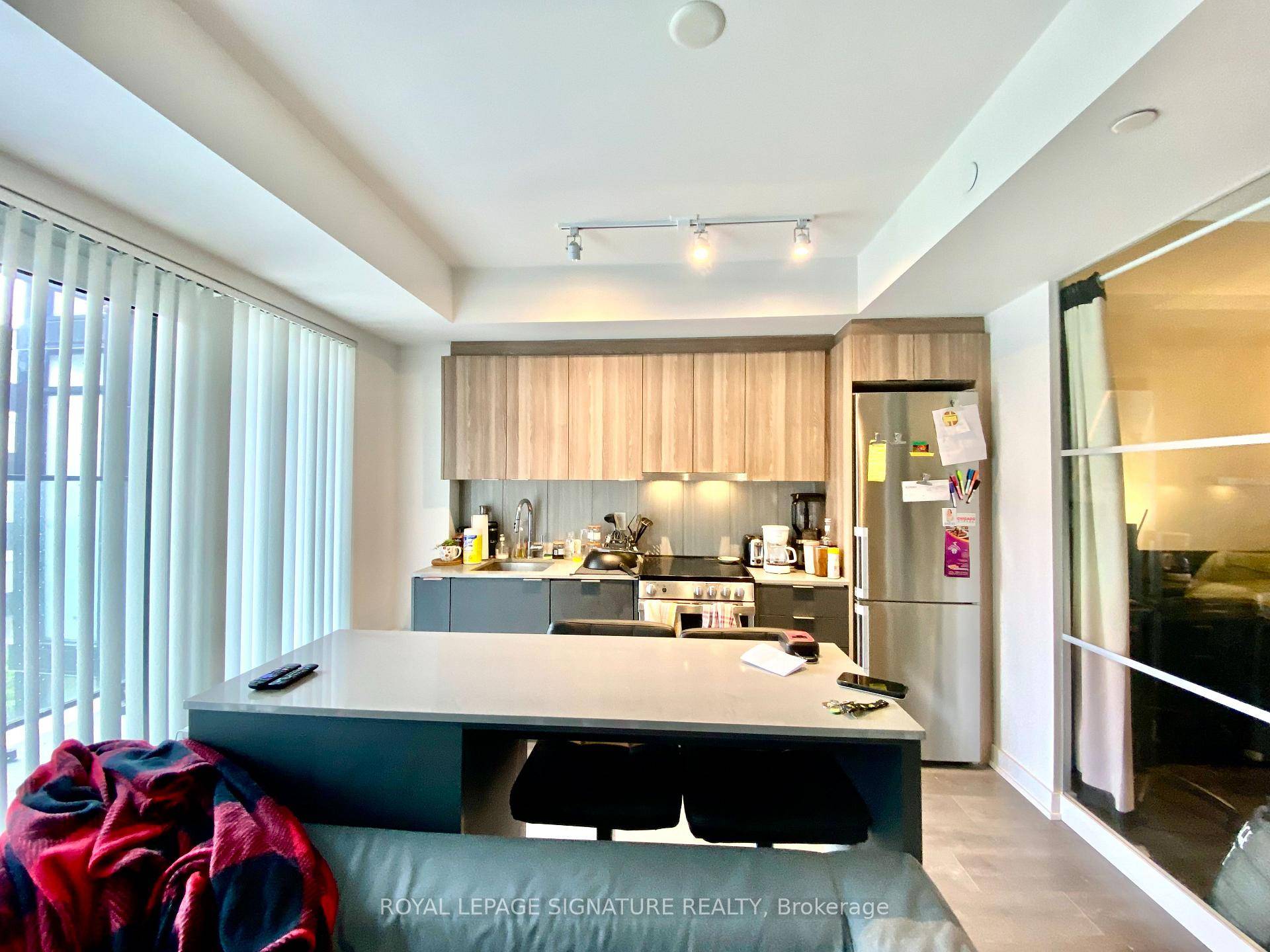 New Express Condo, Perfect 1 Bedroom Layout With 1 Storage Locker.