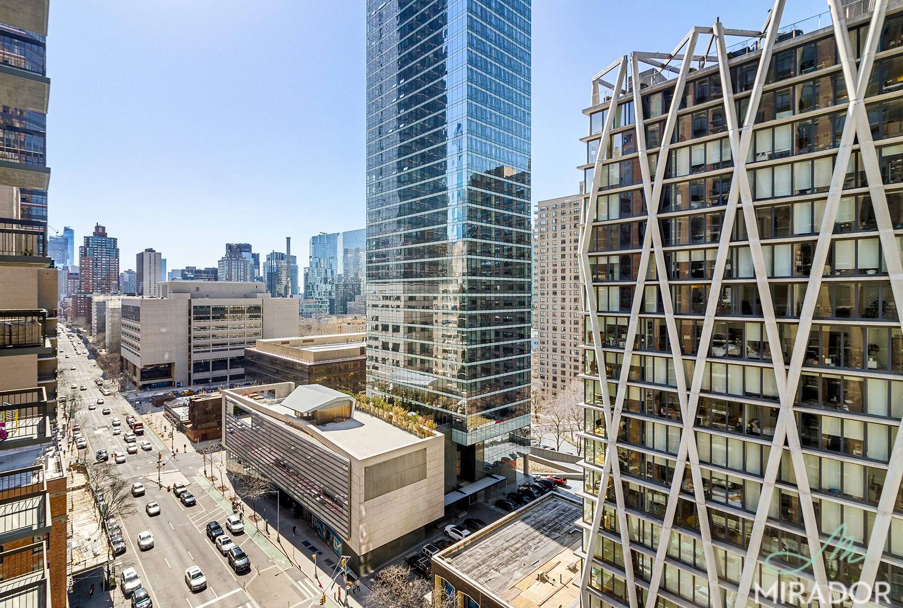Tower 67 is an impressive 49 story full service rental building located at 145 West 67th Street on the Upper West Side.