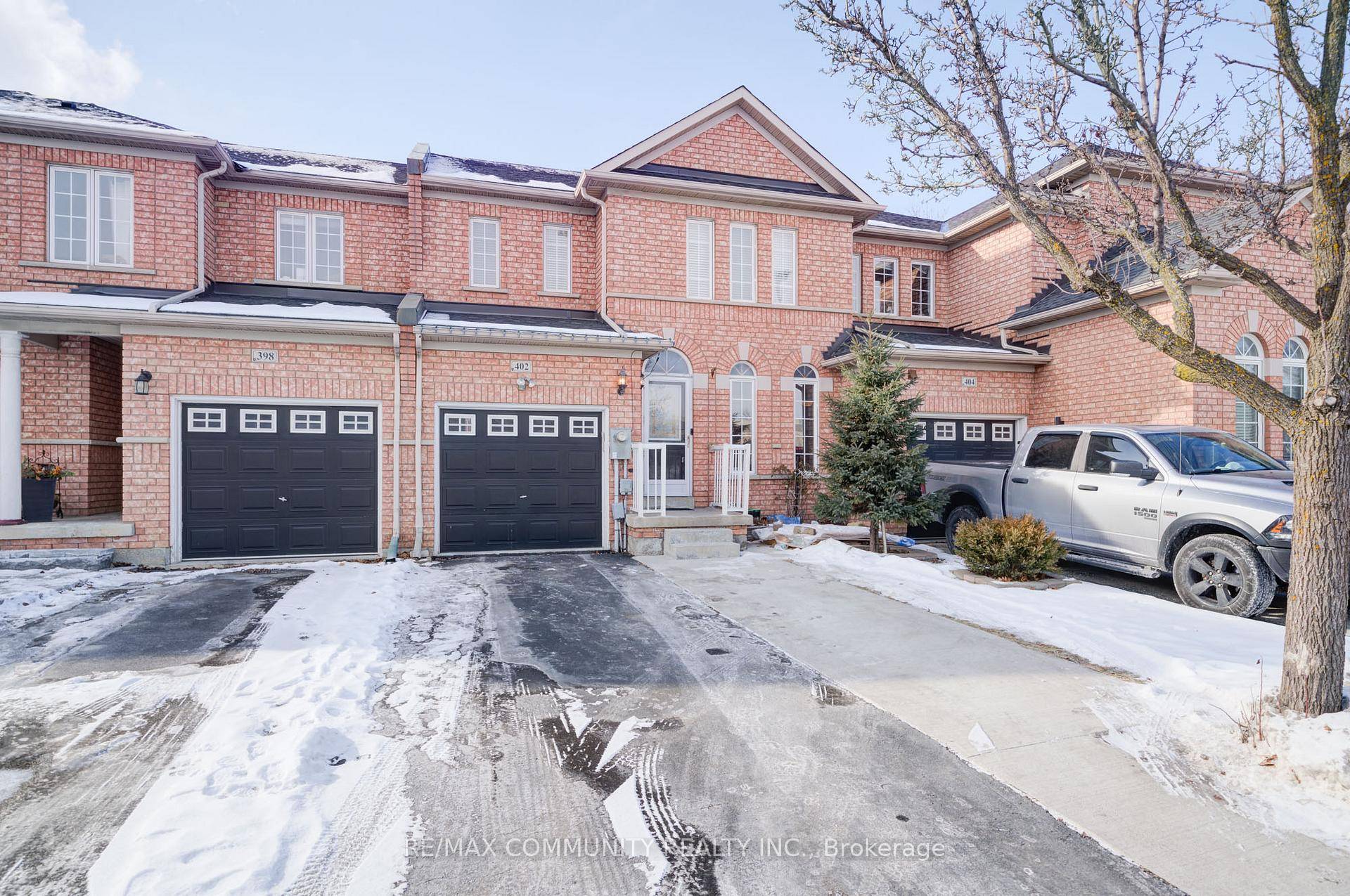 This beautifully updated Arista built townhouse in Vaughan is a perfect blend of style and comfort.