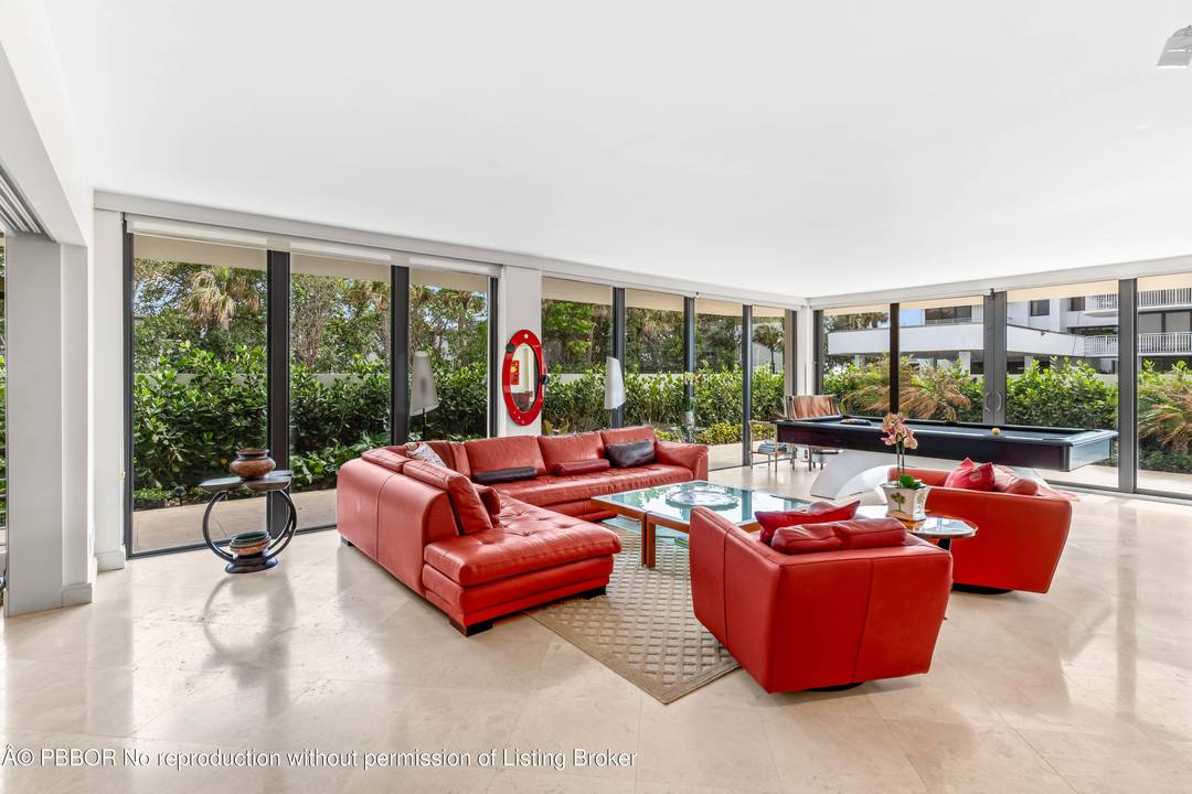 Spacious 3 bedroom, 3 bathroom Palm Beach Stratford garden apartment with a 885 sqft terrace to relax, entertain and enjoy the ocean breezes.