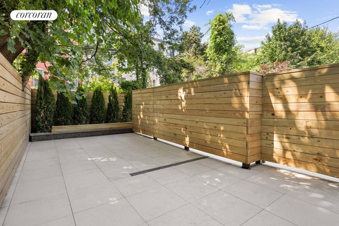 TCO in place ! Immediate occupancy !