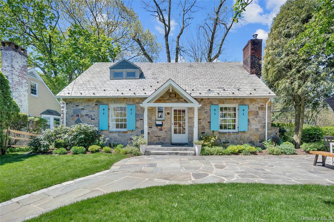 Turnkey month to month or long term rental.