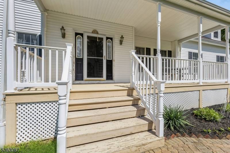 4 Bedroom Center Hall Colonial located on private Stephens Mills Rd.