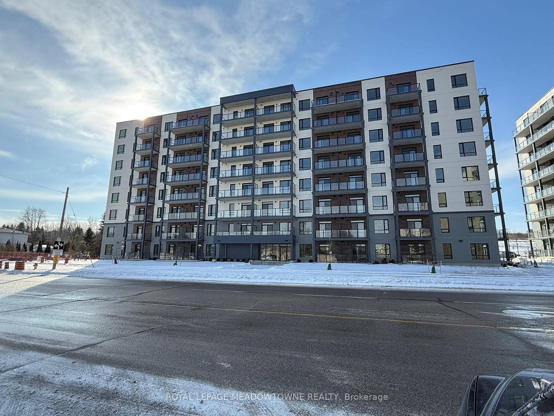 West Peak Guelphs Newest Luxury Condo for Lease !