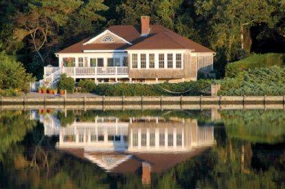 Spectacular Waterfront