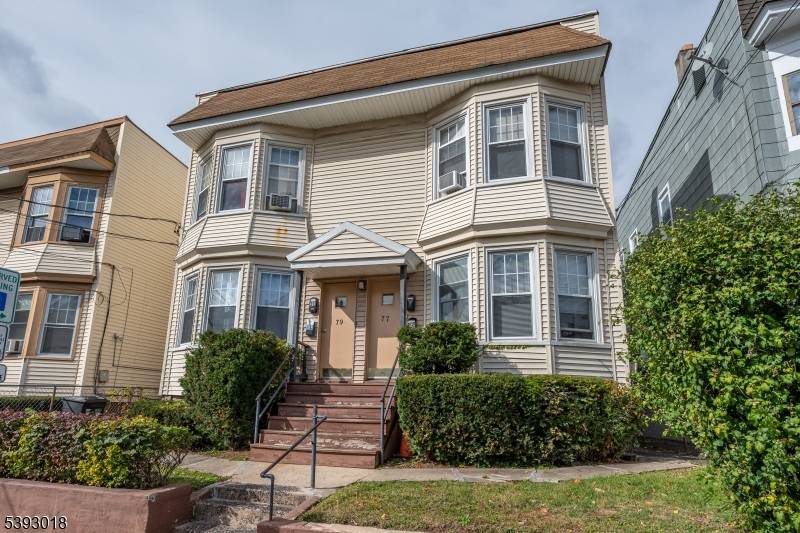 Welcome to this expansive fourplex in the heart of West Orange, an ideal opportunity for both investors and owner occupants !