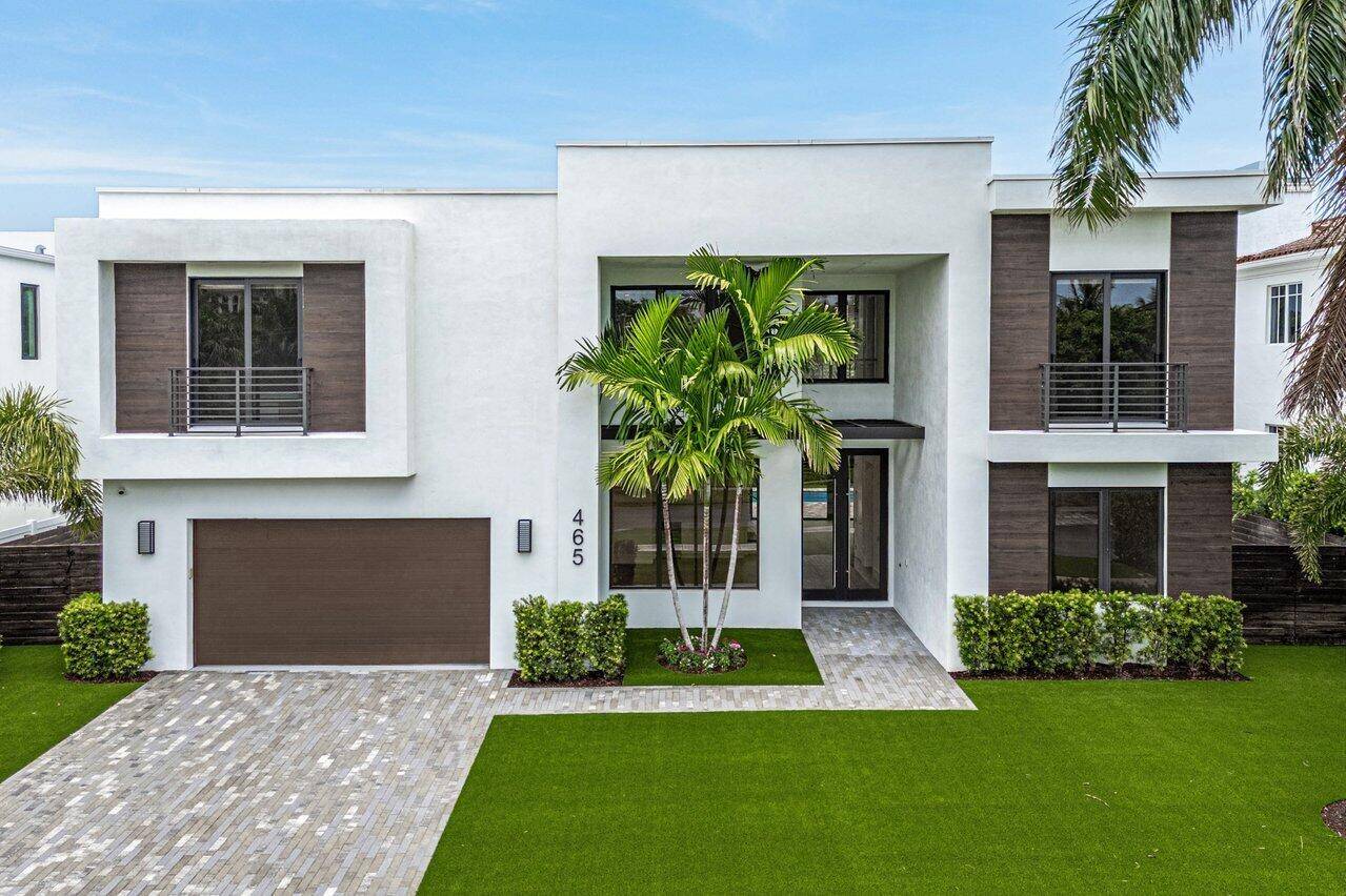 This spectacular 5 BD 5. 5 BA is a turn key, ultra modern beauty both inside and out.
