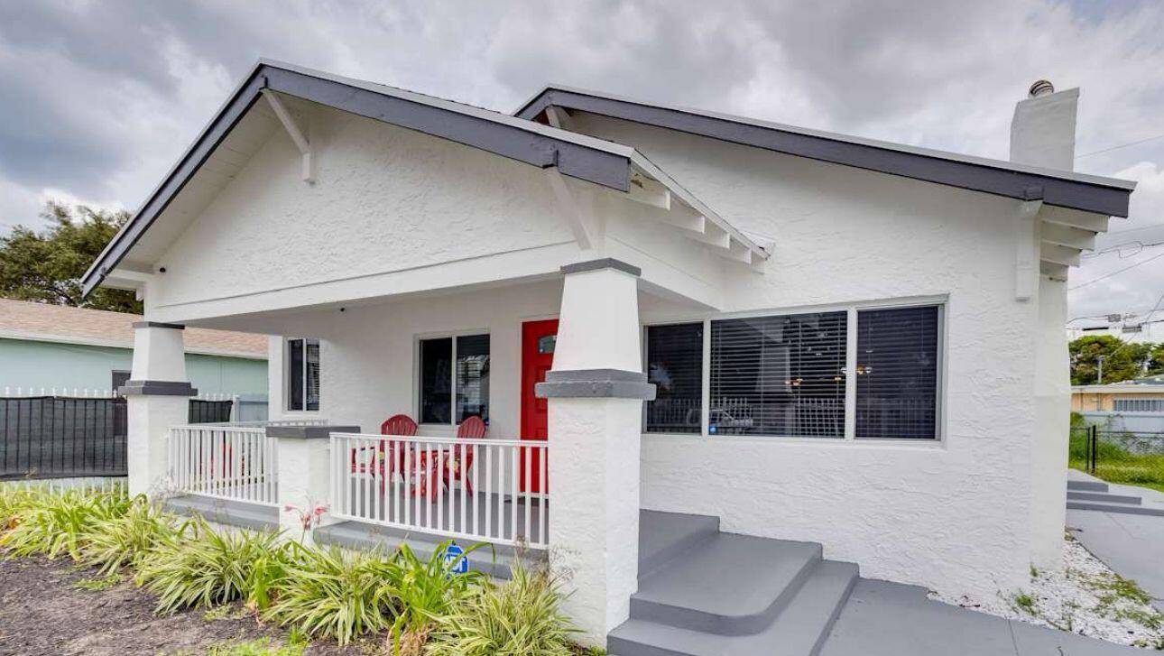 Fully renovated 4BD 2BA historic home on a double lot, currently rented for 3, 200 month until 1 15 26.