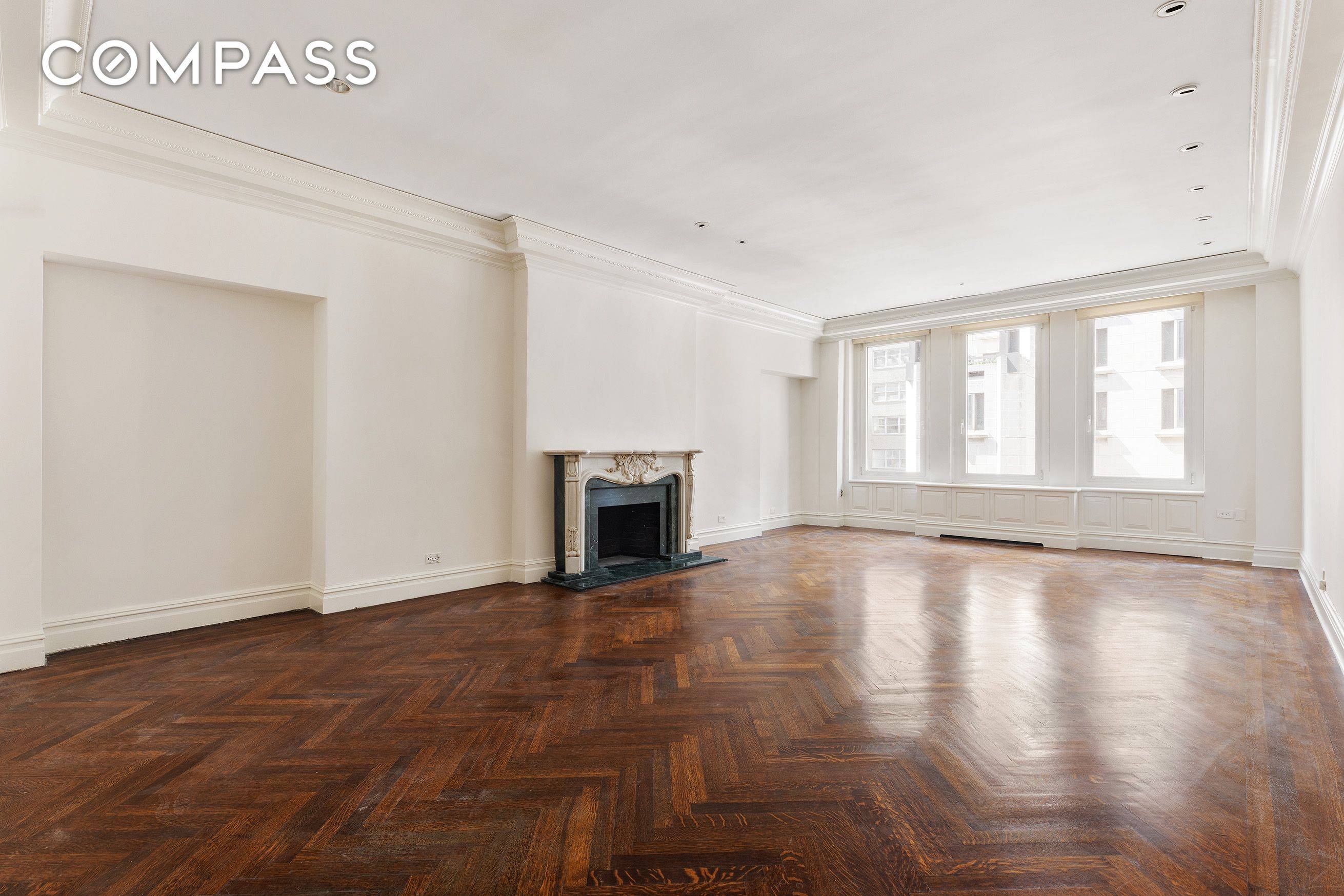 Situated in one of Park Avenue s most esteemed pre war cooperatives, perfectly located at the crossroads of the Upper East Side and the most prestigious part of midtown, this ...