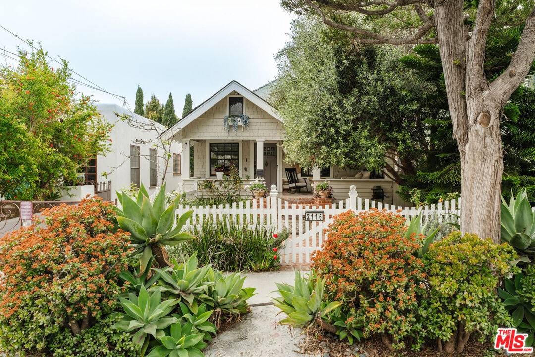 2116   3rd St 9BR Santa Monica La