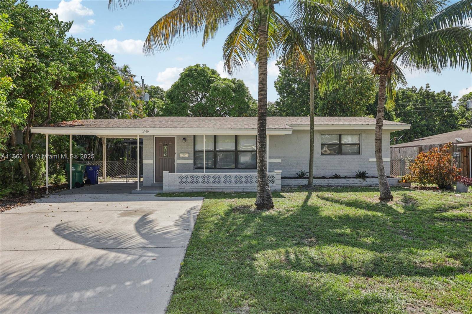Lovely 3 bedroom, 2 bathroom 1824 sq ft home in a desirable Miramar neighborhood.