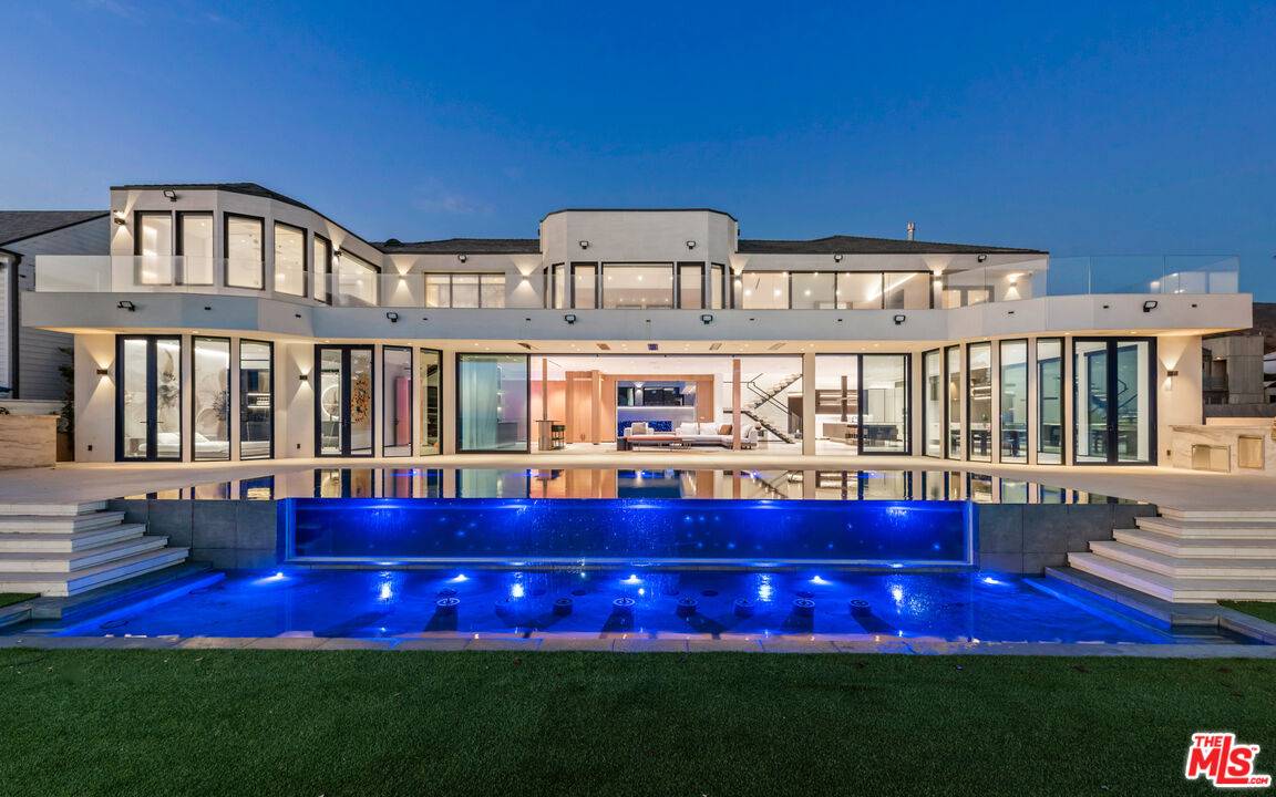 31100 Broad Beach Rd 8BR Malibu La