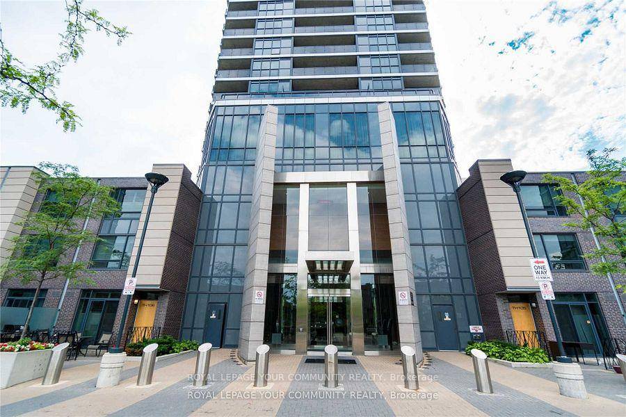 Beautiful open concept one Bedroom Plus Den, Which Can Be Used As a Second Bedroom, over 700 sqft plus balcony.