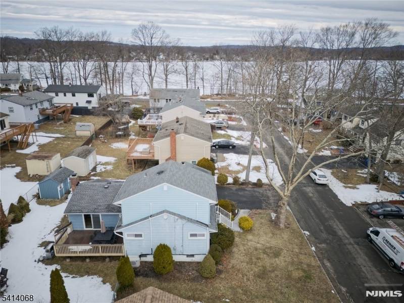 Another's loss is your opportunity !