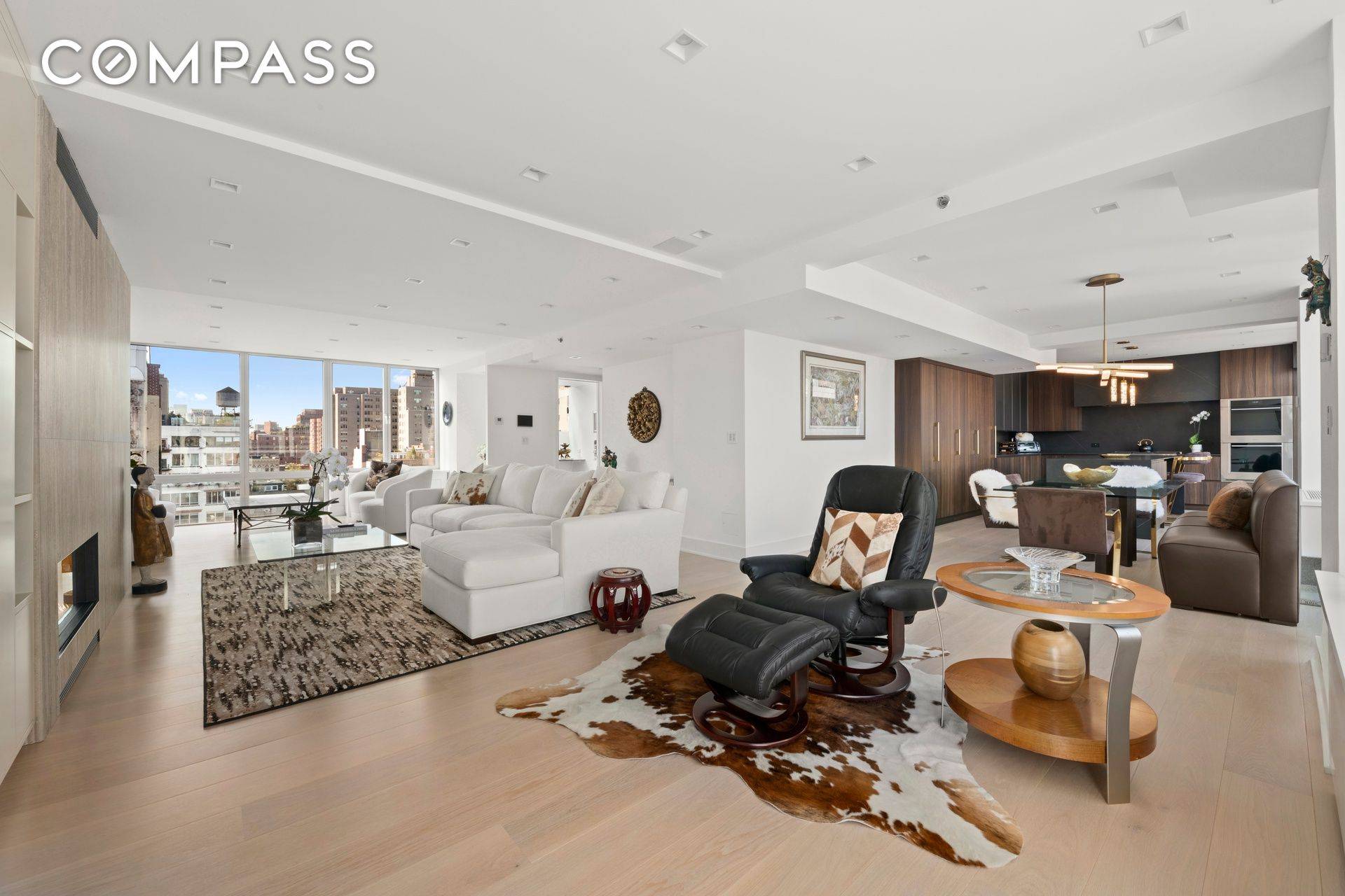 CHELSEA PENTHOUSE WITH EVERYTHING Flexible Lease Term Penthouse Perfection with Private Roof Terrace amp ; Iconic Views Welcome to this extraordinary duplex penthouse a rare offering where luxury, space, and ...