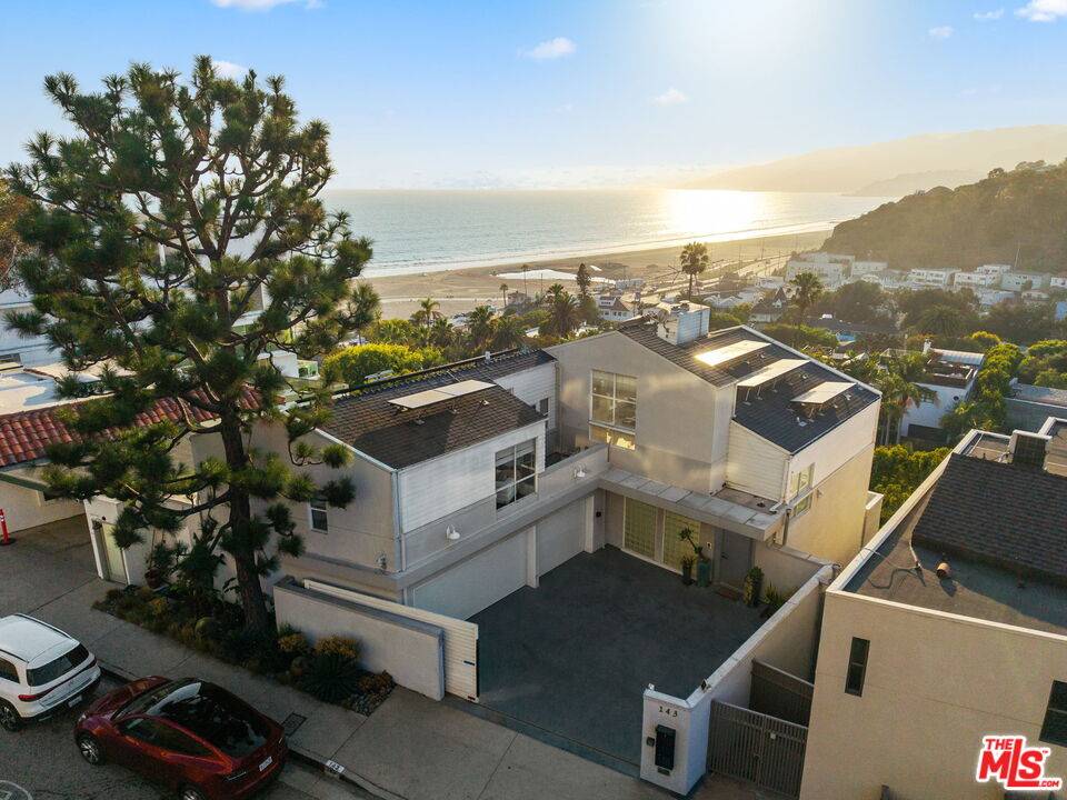143 Ocean Avenue Ext 4BR Pacific Palisades La