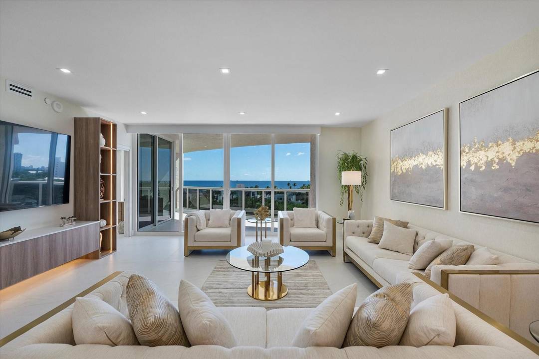 BRAND NEW OCEANFRONT L'HERMITAGE SOUTHEAST FULLY FURNISHED 3 Bedroom 3.