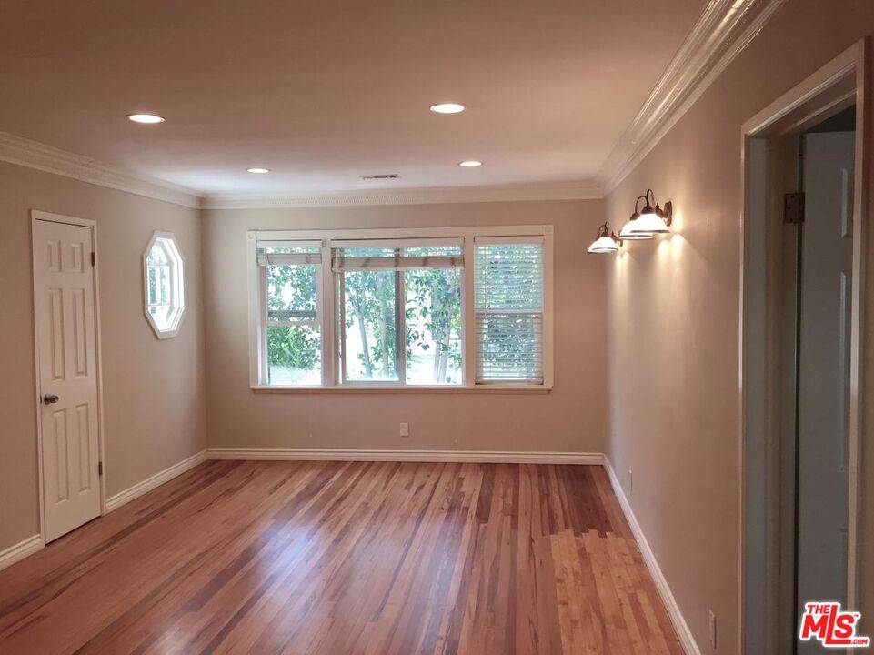 451 S Doheny Dr 2.0 Beverly Grove LA