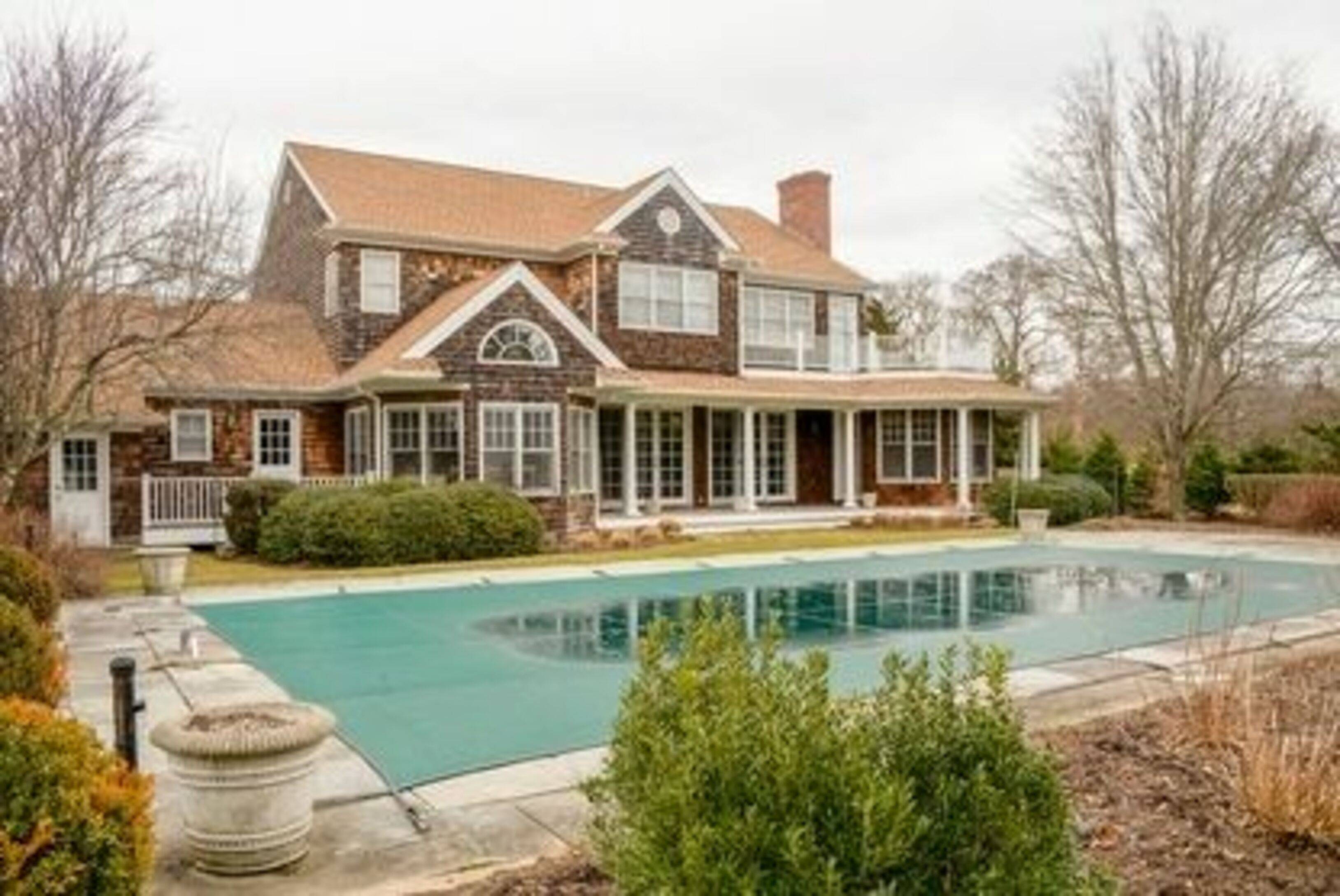7 Bedroom Traditional East Hampton Home!