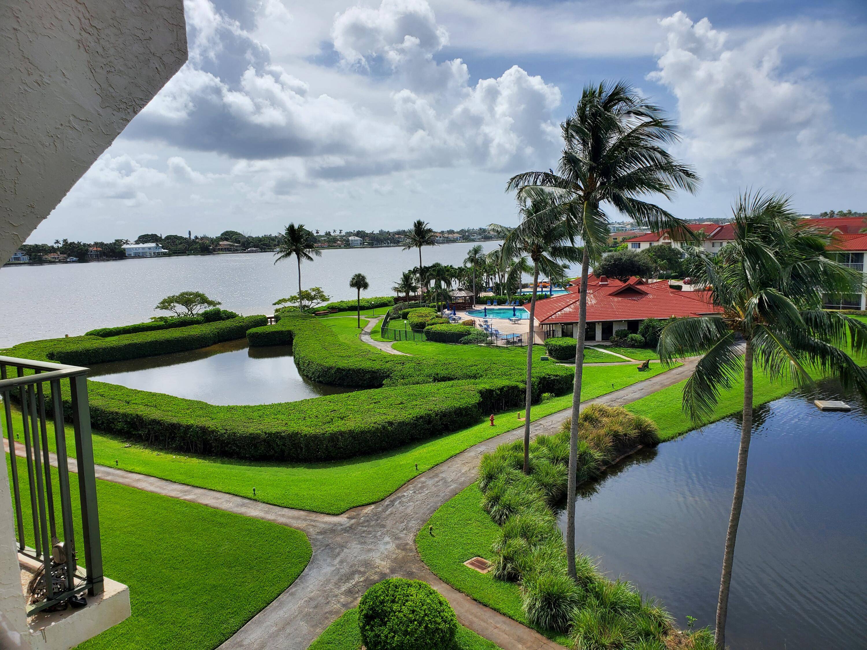 MOTIVATED SELLER ! Take the elevator to the top floor, 5th floor unit with expansive views, enjoy paradise in your 2 bedroom 2 bath intercostal condo with a clubhouse, two ...