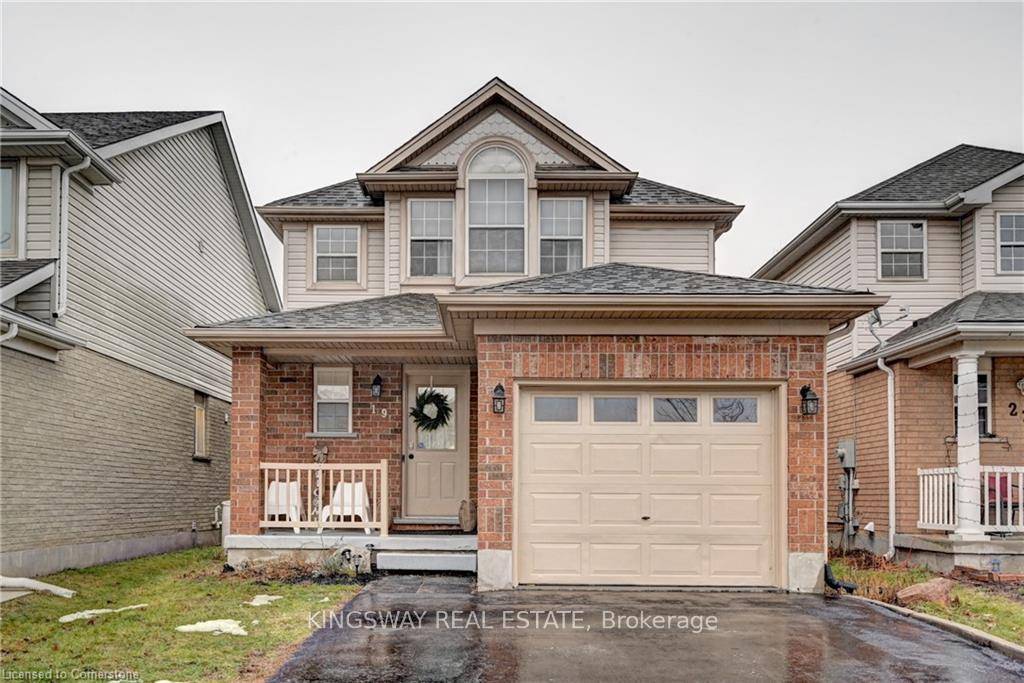 SUITABLE FOR YOUNG FAMILIES IN FAMILY FRIENDLY NEIGHBORHOOD OF HESPELER.