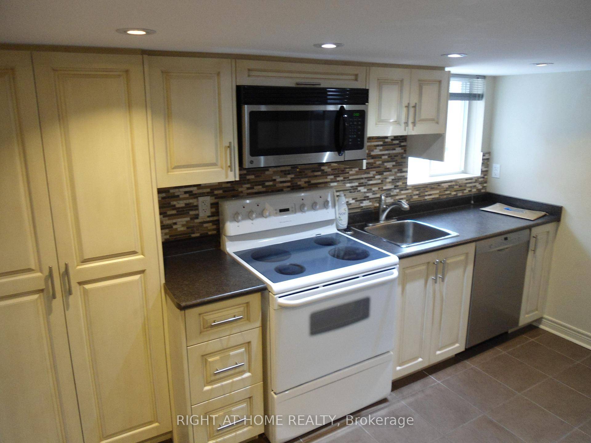 Spacious renovated Bachelor Apartment Available June 1, 2025.