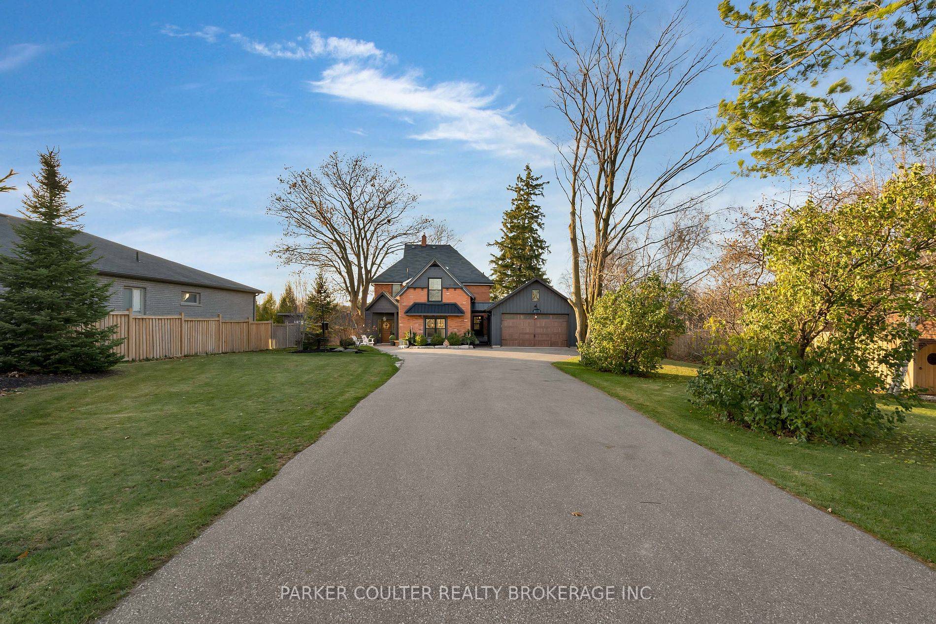 OPEN HOUSE Saturday, March 2nd from 2 00PM 4 00PM Immerse yourself in unparalleled elegance at 14 Kingsridge Road, Barrie, a home where sophisticated upgrades worth over 135, 000 meet ...