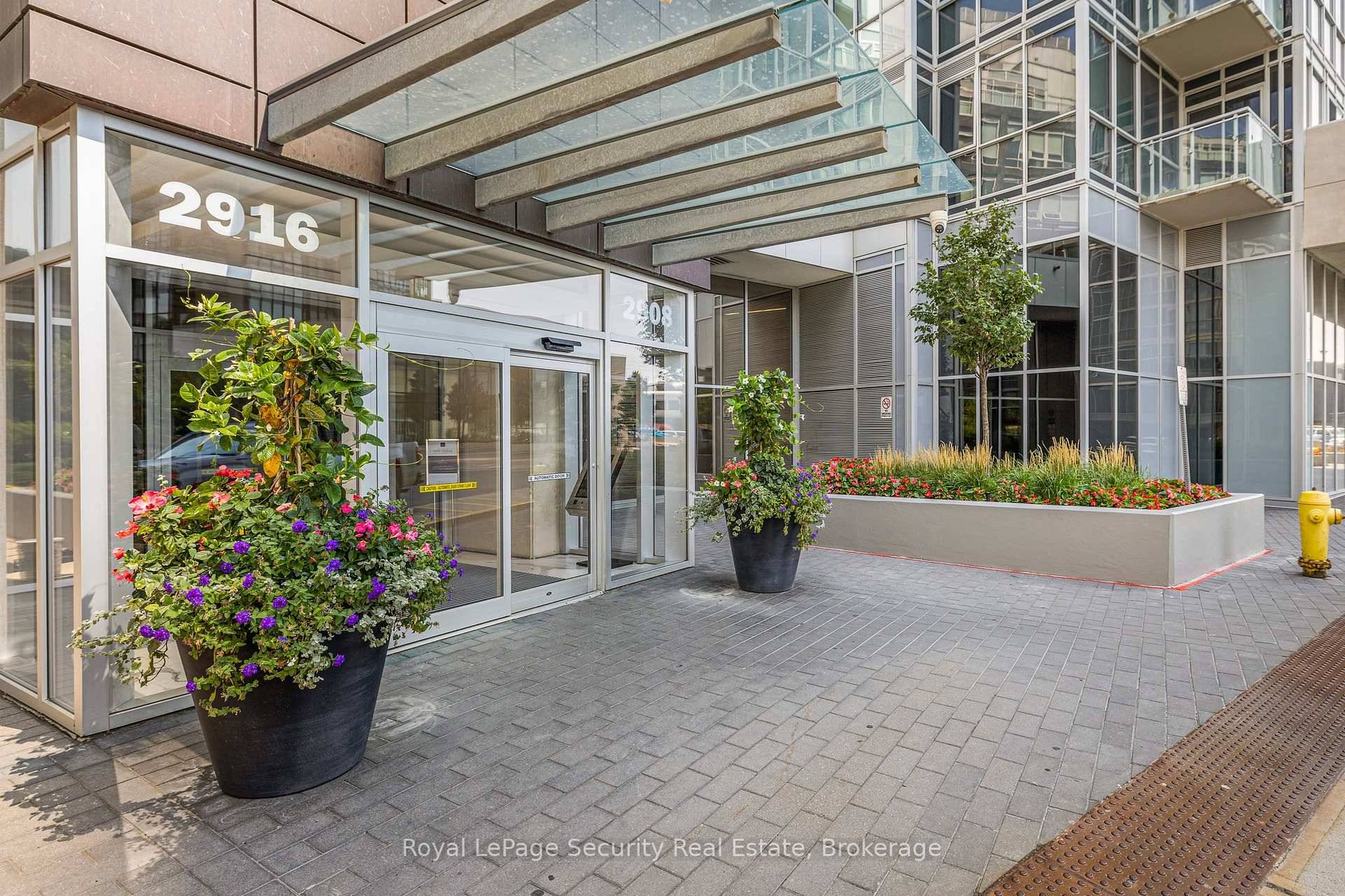 Step into this Bright and Beautifully maintained Suite offering an Inviting Open Concept layout filled with Natural Sunlight.