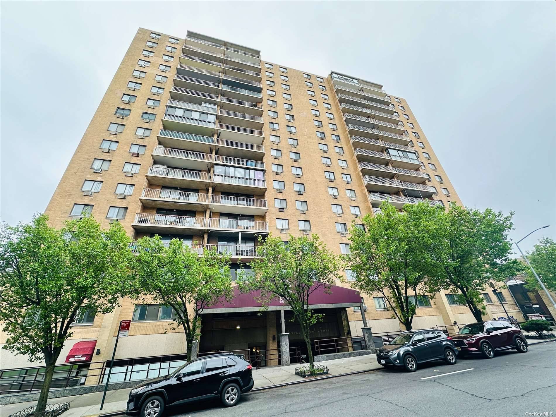 Location ! Convenience To M R Subway Subway Station, Costco, Queens Mall, Luxury.