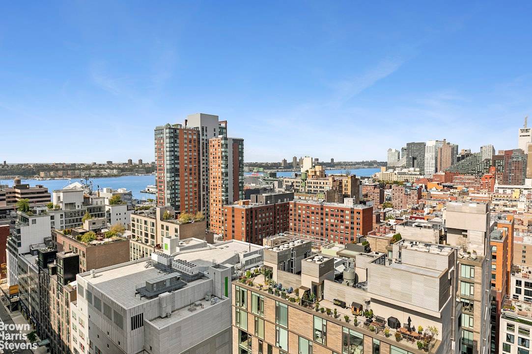 Newly Renovated 1BR with Balcony and Views Welcome to Residence 25H, a newly updated one bedroom, one bath home designed for stylish and effortless city living.
