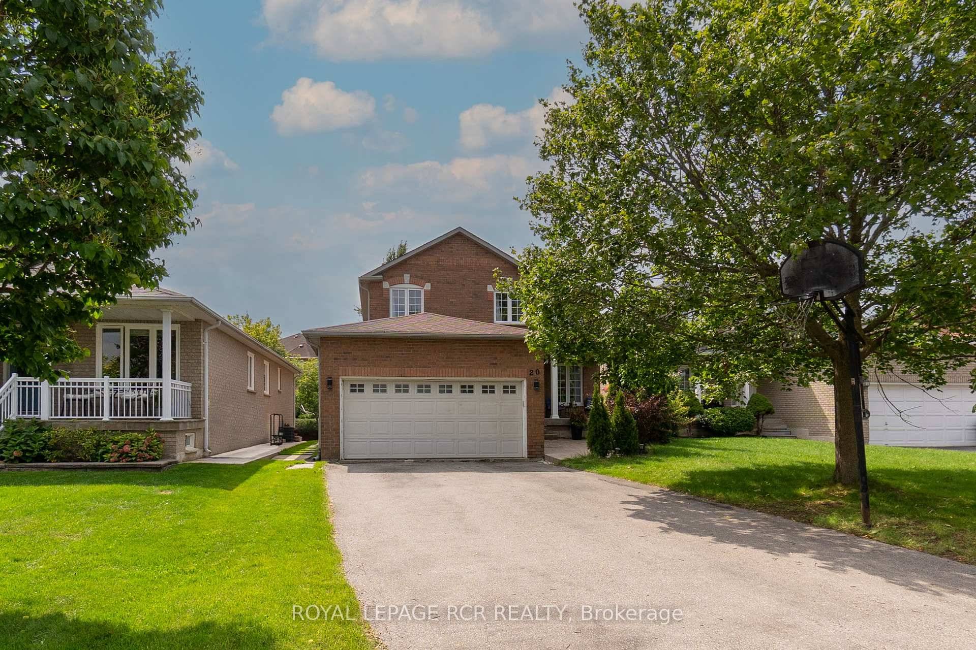 Welcome home to 20 Marnet Court located in the desired Community of Bolton East, perfectly situated on a family friendly cul de sac.
