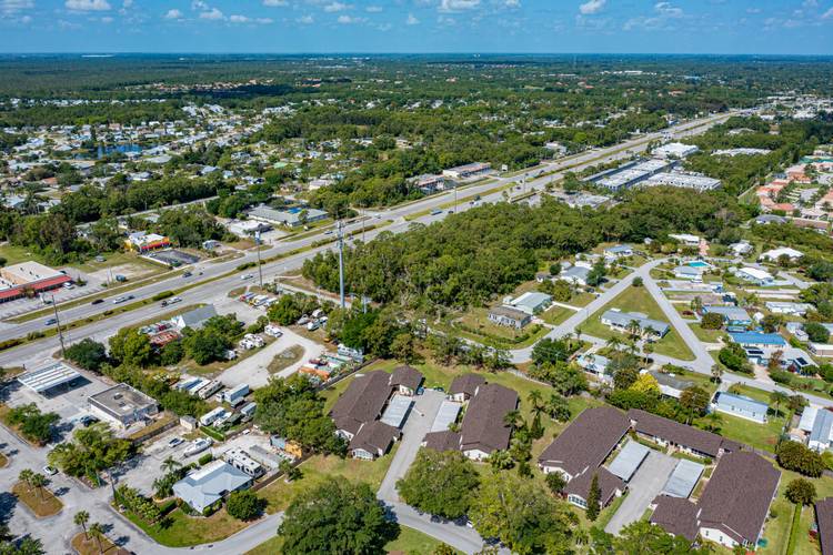 Prime 3. 137 acre LC commercial development opportunity on SE Federal Hwy US 1 in Stuart.