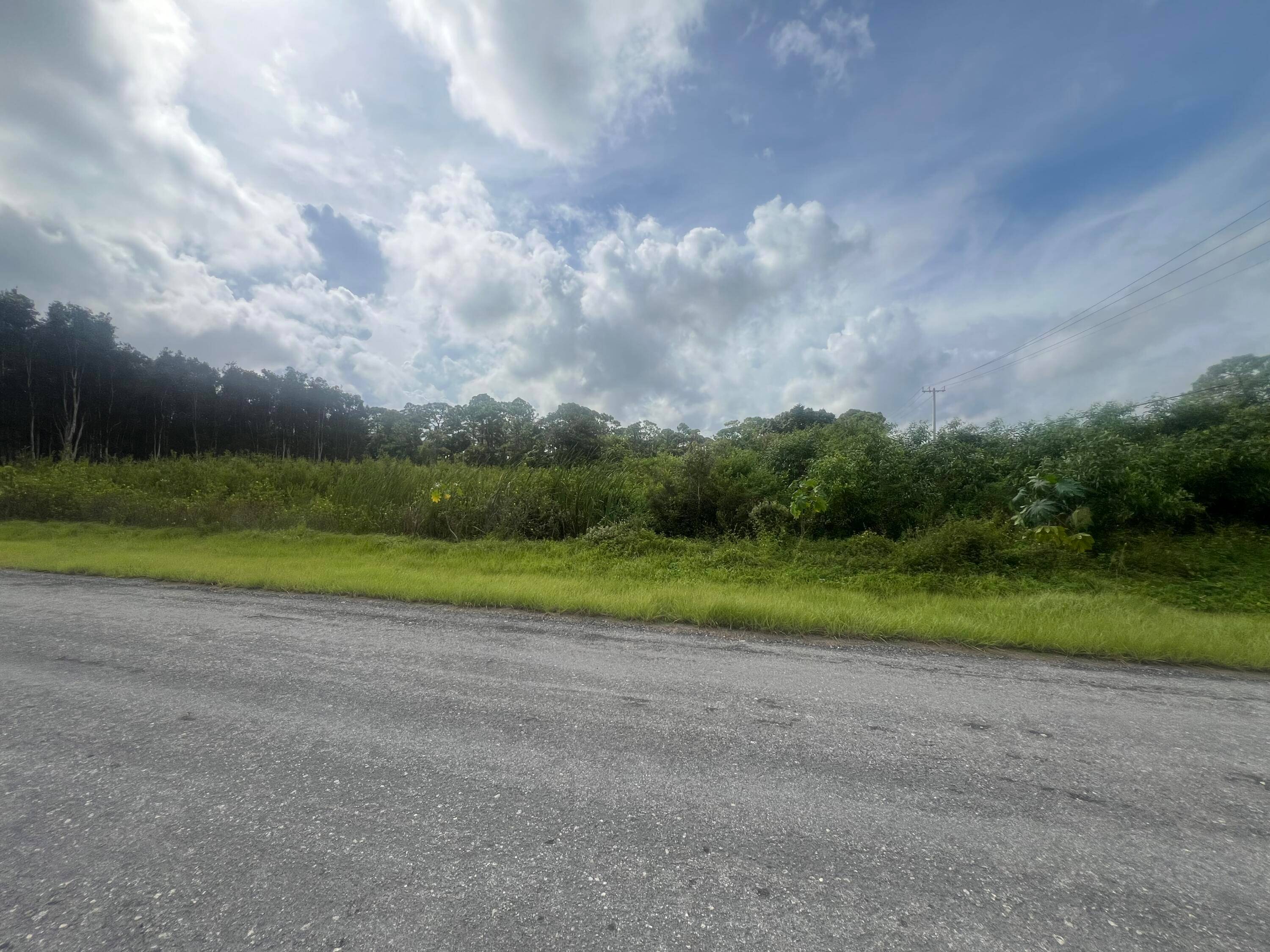 1. 58 Acre in a great Location !