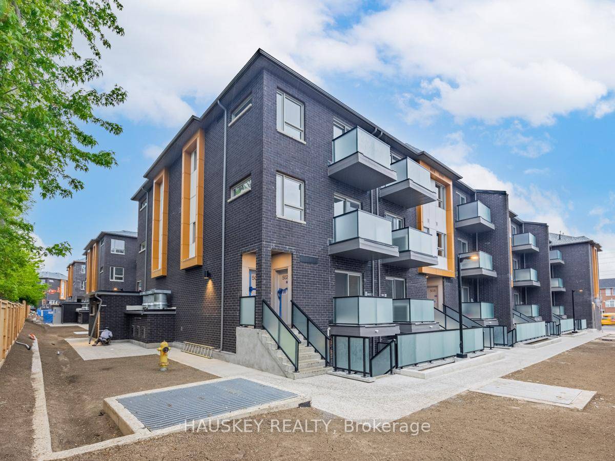 Investors and First time Home Buyers, get a piece of the Toronto Real Estate market for only 800 per square foot including parking !