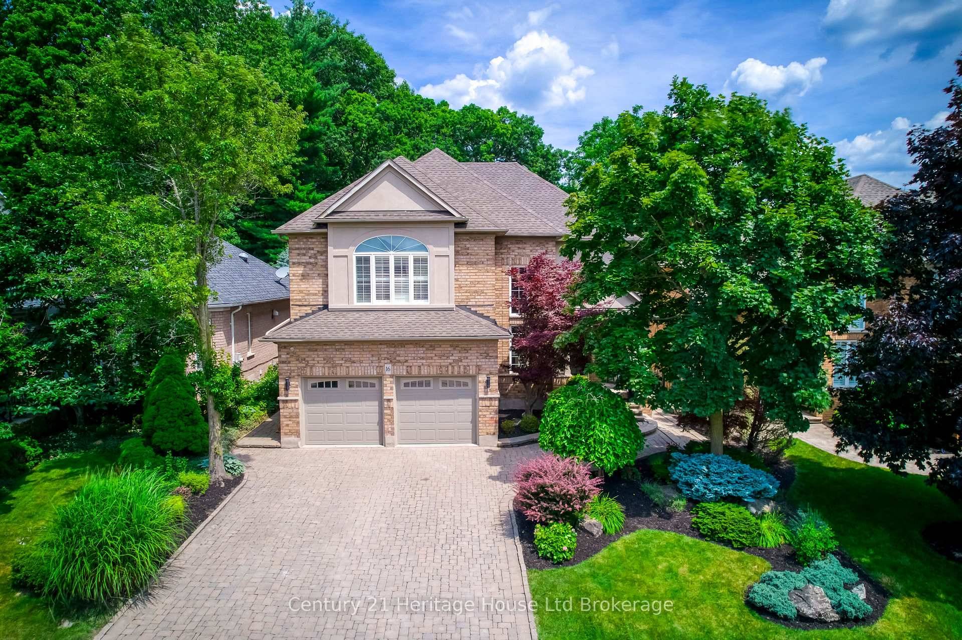 Own a piece of paradise, luxury living at its finest in this established area an updated home nestled within the tranquil town of Dundas, quiet streets surrounded by conservation parks ...