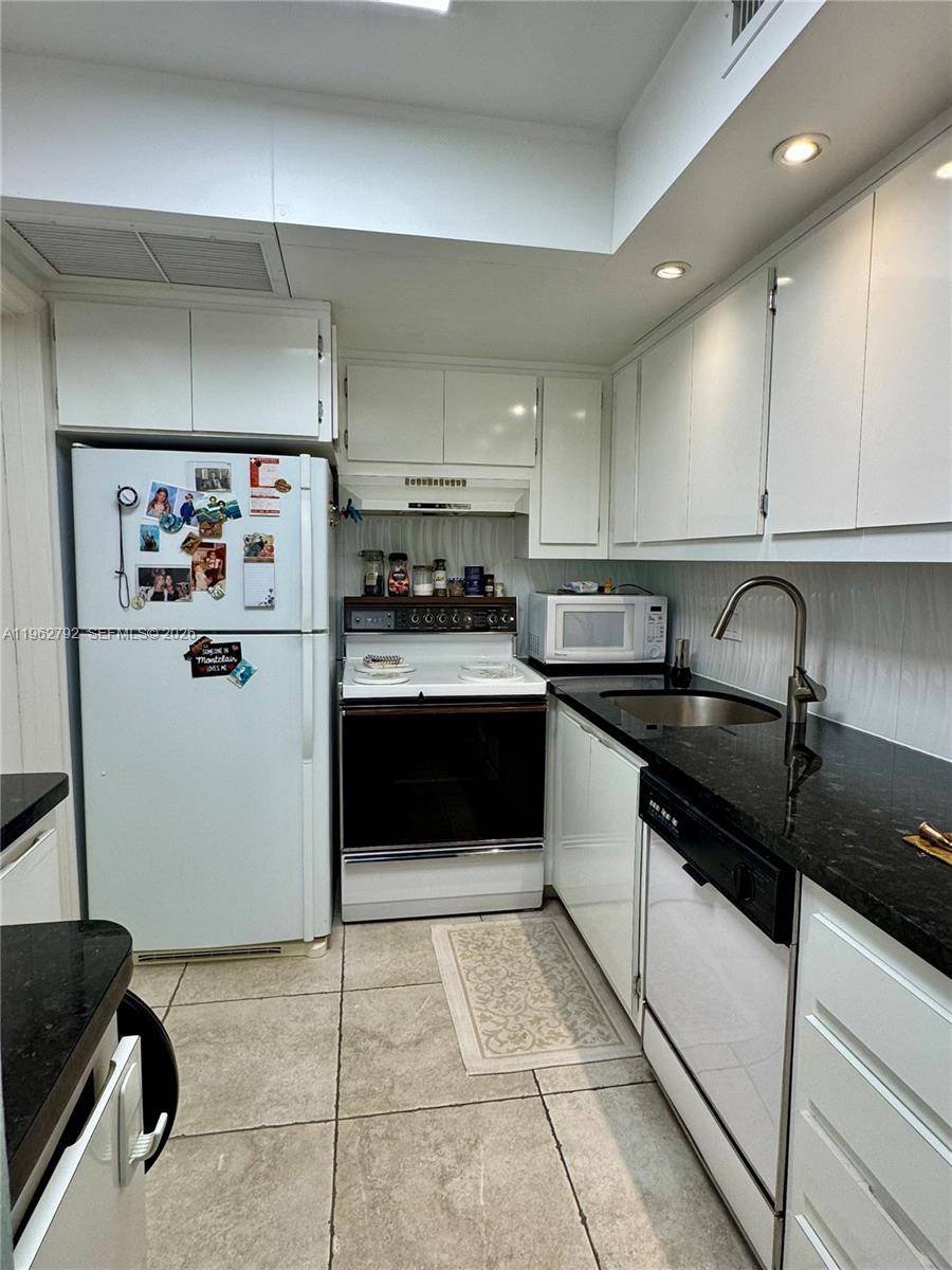 Amazing opportunity Best Location !