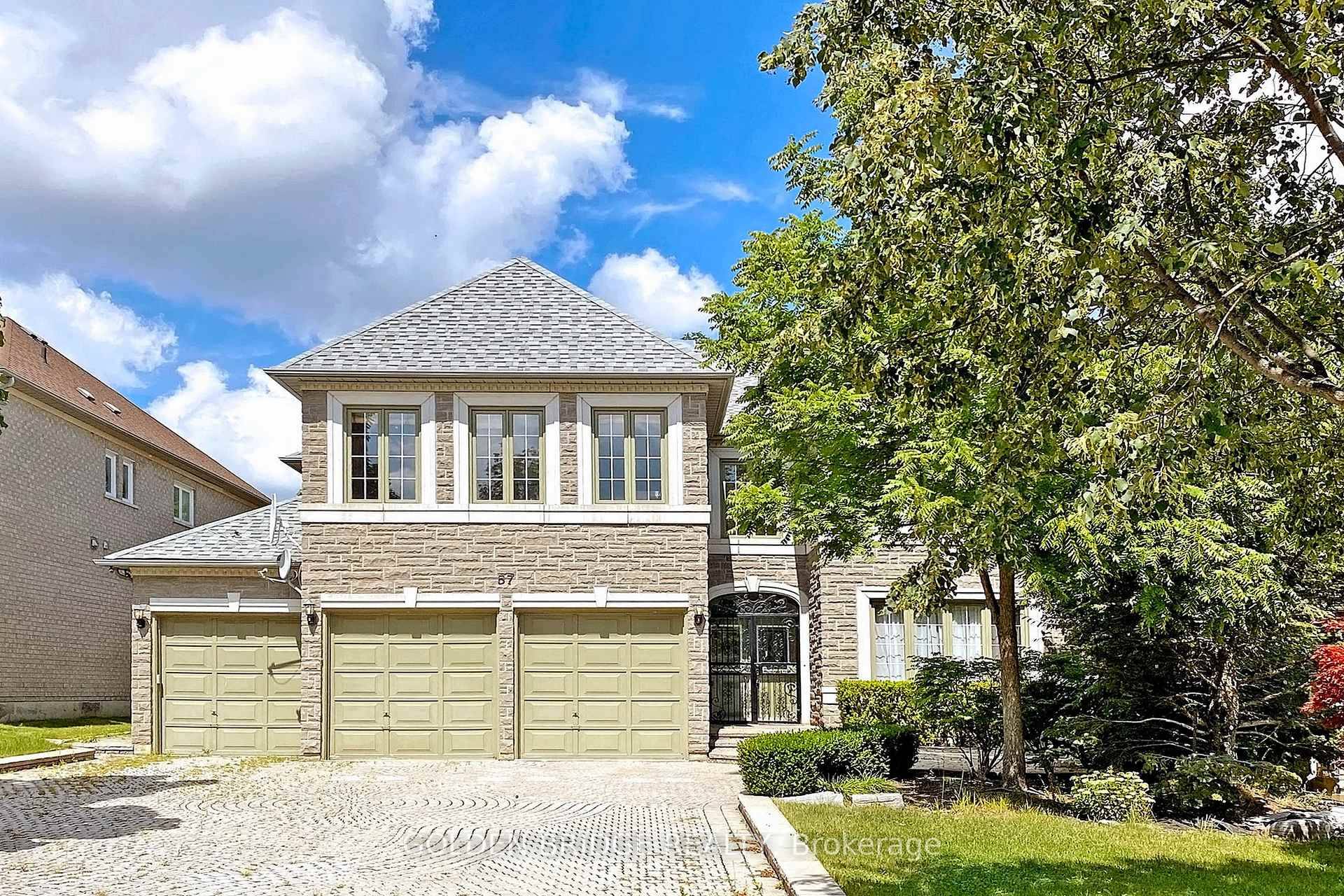 Immaculate 5 Bdrms 3 Garage Detached House With Stone Front Locate In Bayview Hill.