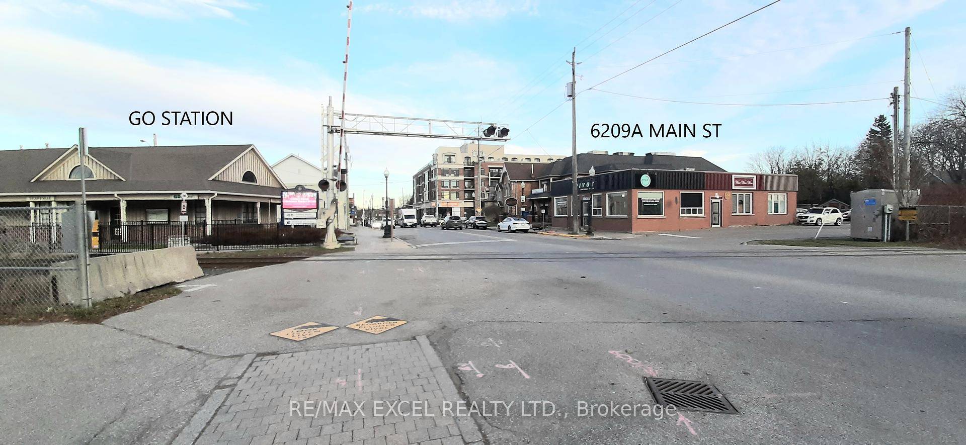 Stouffville Prime Main Street Location High Visibility On Corner Lot 1Min Walk to Main St GoStation Current Pivot Fitness Stand Alone Brick Building Features Small Kitchenette Exposed Brick Wall Rarely ...
