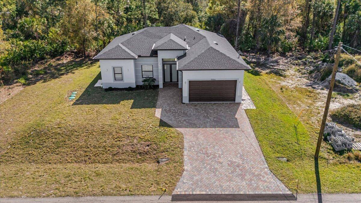This stunning single family home boasts 3 bedrooms, 2.