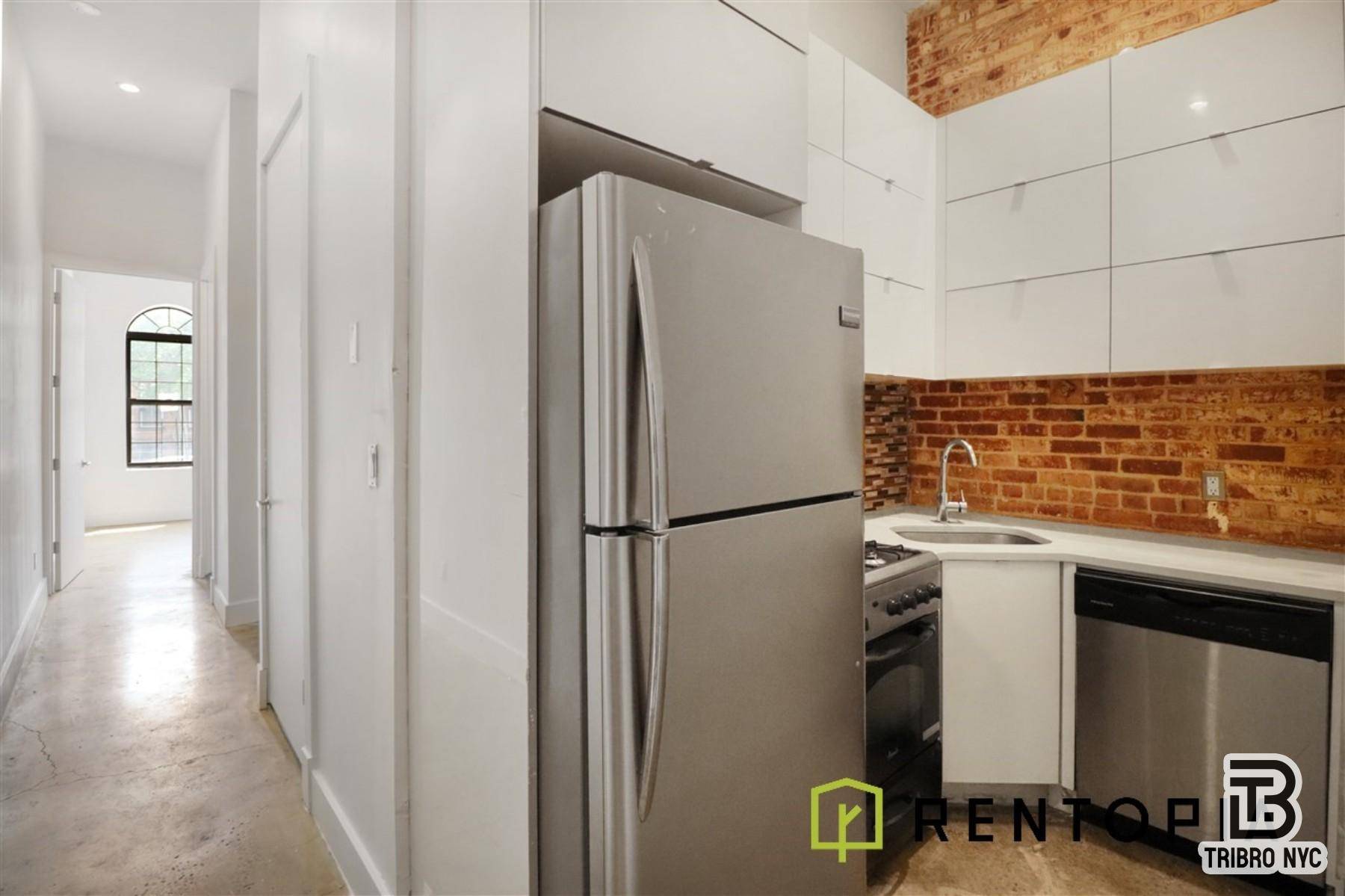 Welcome to 753 Lexington Avenue !