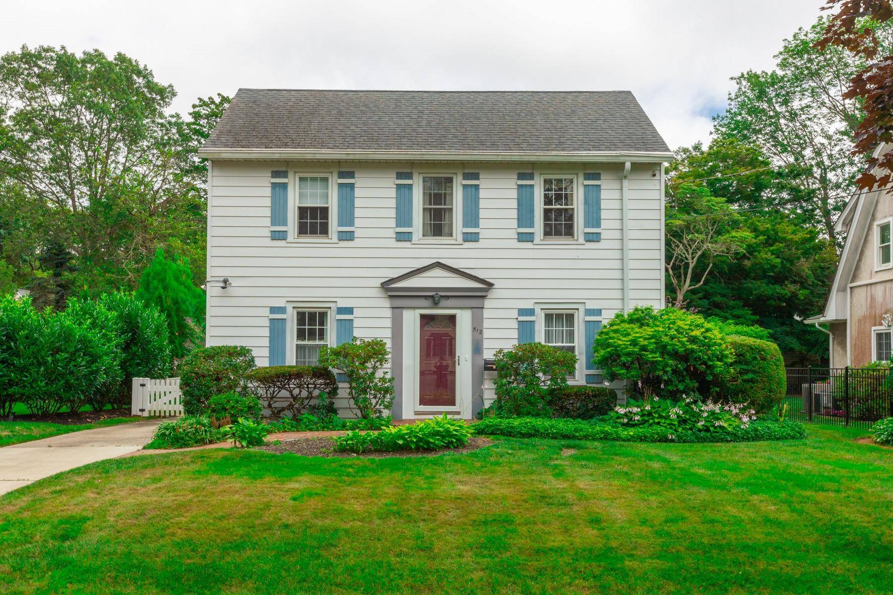 Welcome to 512 Manatuck Boulevard a beautifully maintained and updated 3 bedroom, 2.
