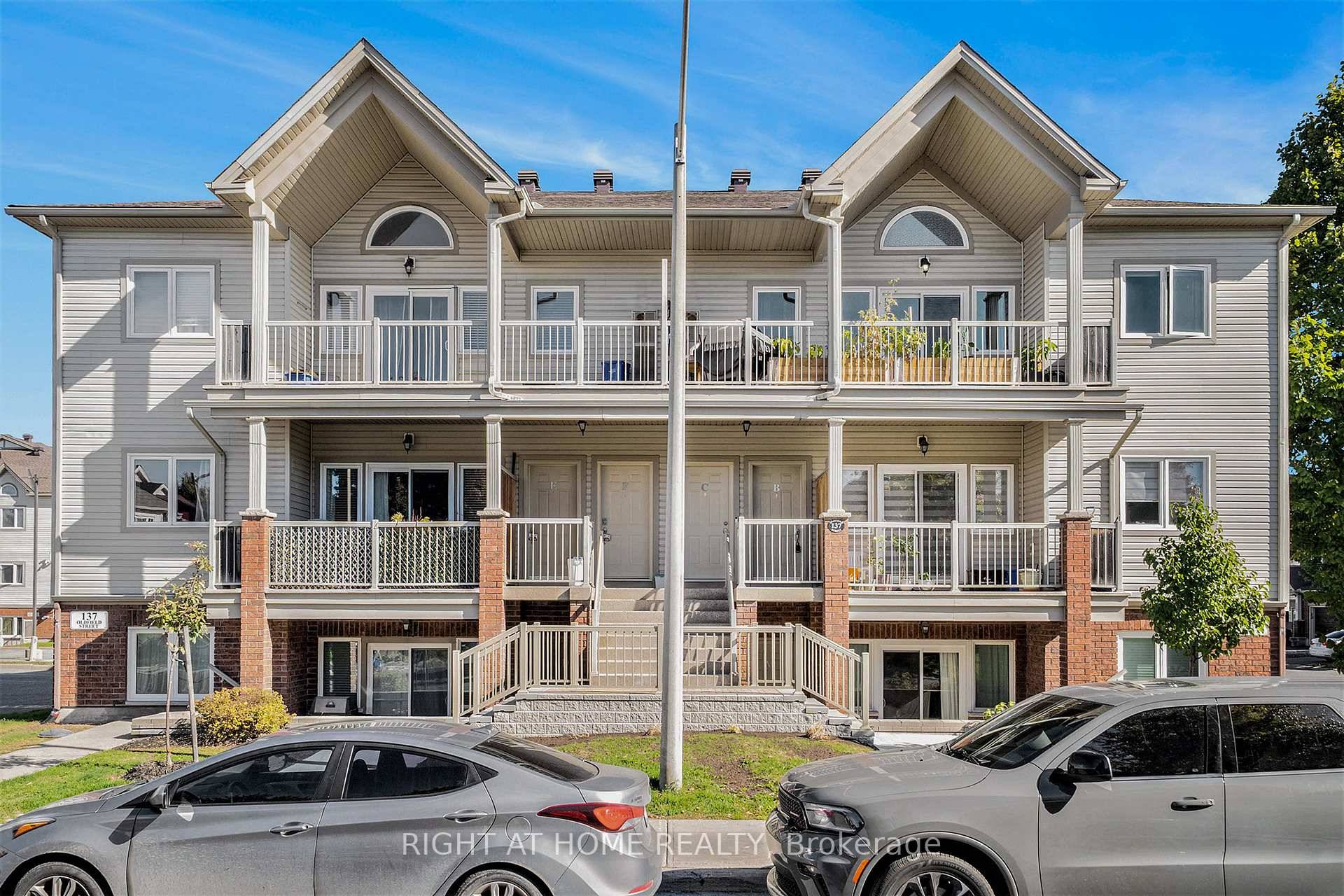 Bright, Fully Renovated 2 Bedroom Condo with Soaring Ceilings amp ; Private Balcony.