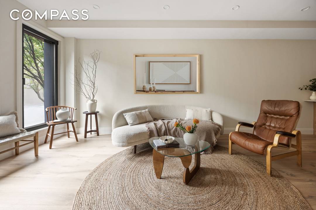 Sophisticated floor through with private entrance in the Heart of Boerum Hill with Private Outdoor Oasis Unit 2 354 Dean Street Boutique New Construction Condominium This is Brooklyn living at ...