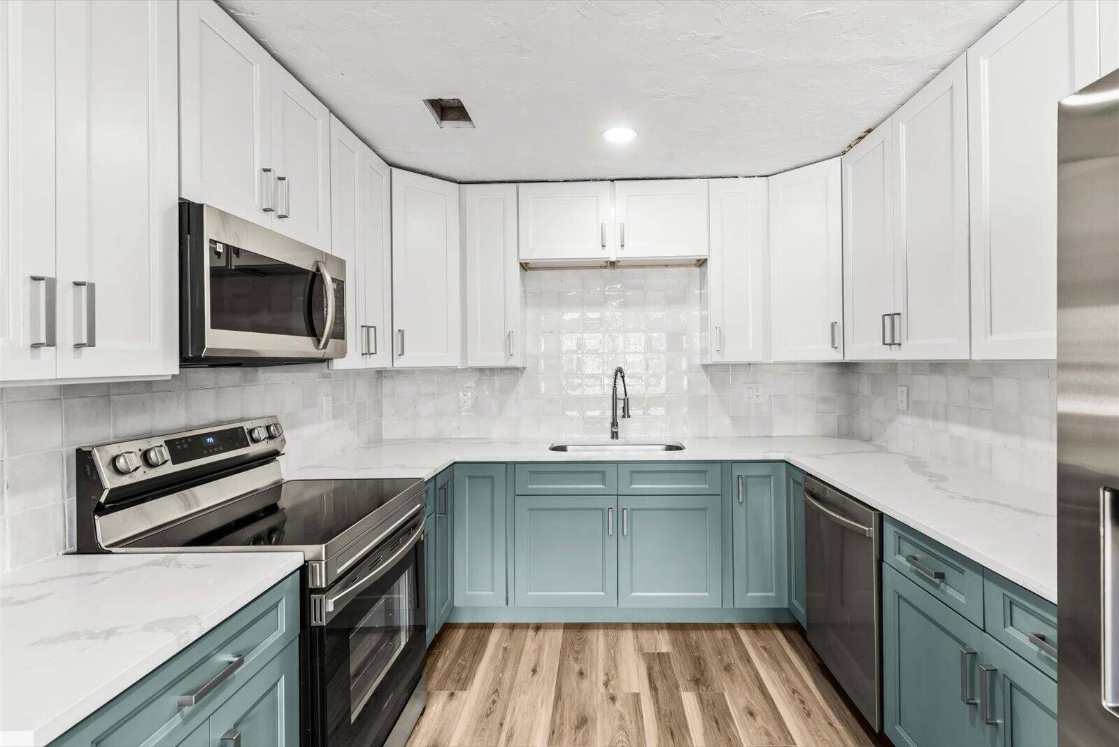 937 NE 25th Avenue Single Family Palm Beach