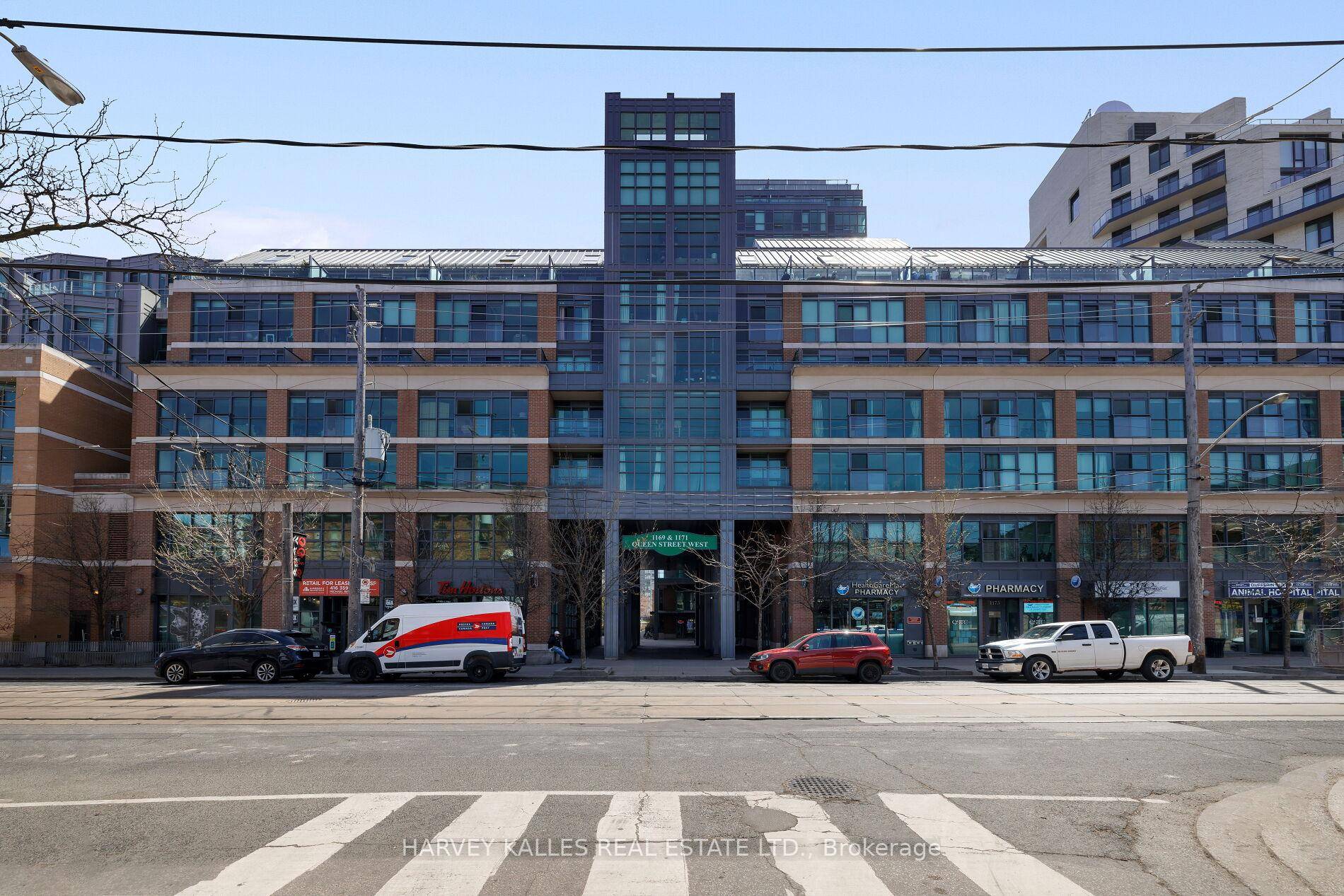 The BEST of Queen West is now within reach !