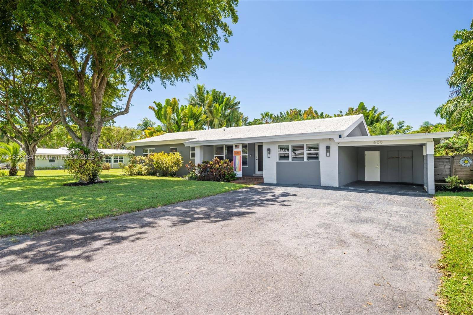 Welcome to serene, beautifully updated, chic Wilton Manors sanctuary.