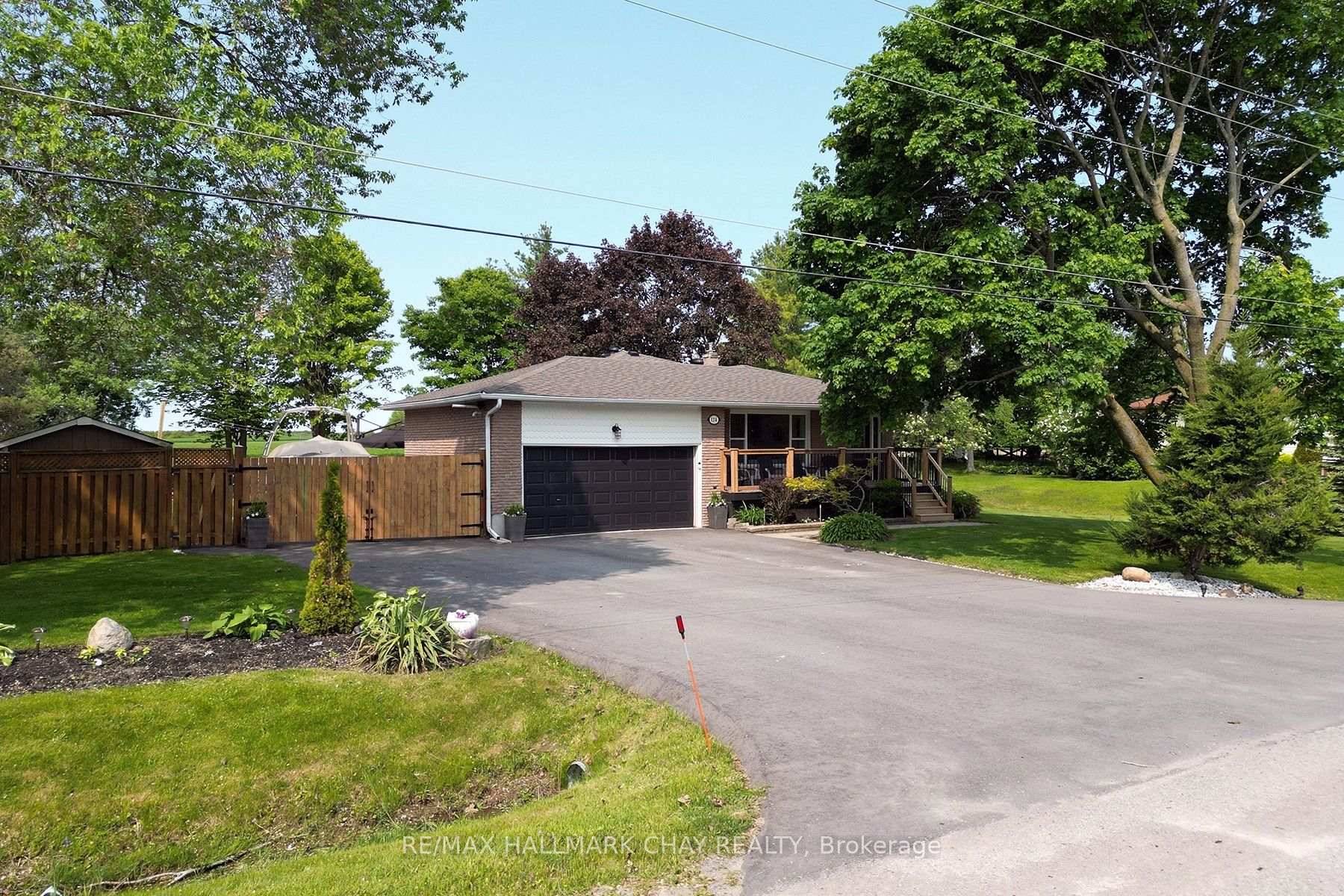 A rare Blackstock property priced to sell.