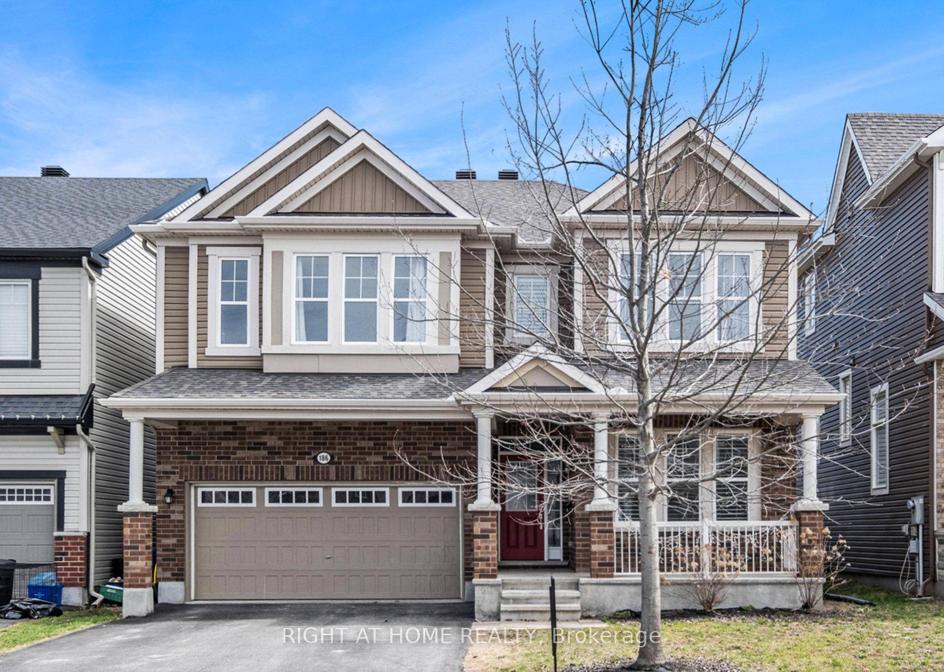 Gorgeous 4 Bedroom Home on Quiet Street in Half Moon Bay !